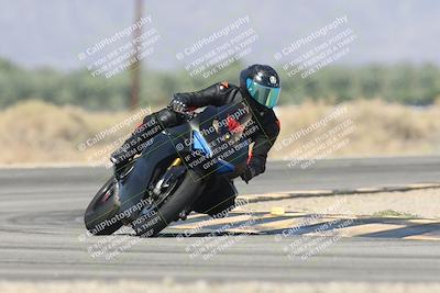 media/Oct-13-2025-Moto Forza (Mon) [[a66d839500]]/3-B Group/Session 3 (Turn 16)/